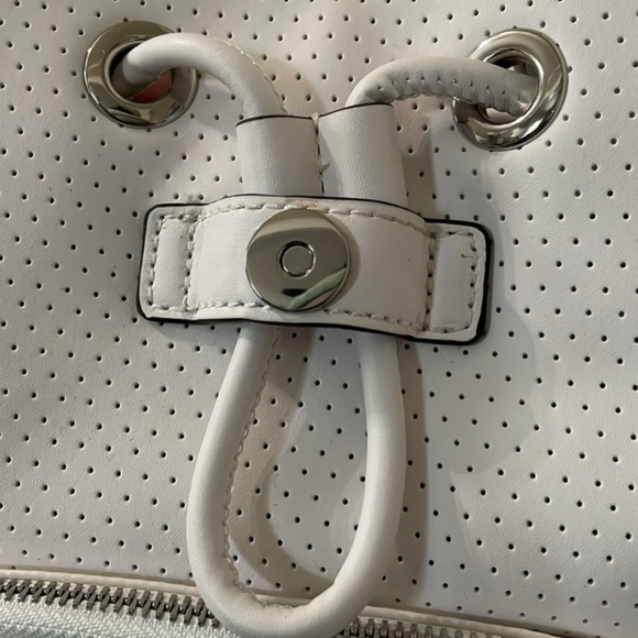 Michael Kors Abbey White Cargo Backpack Purse Tote Optic White NWT - Picture 8 of 9